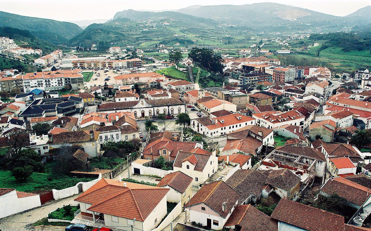 Porto de Mós view 1