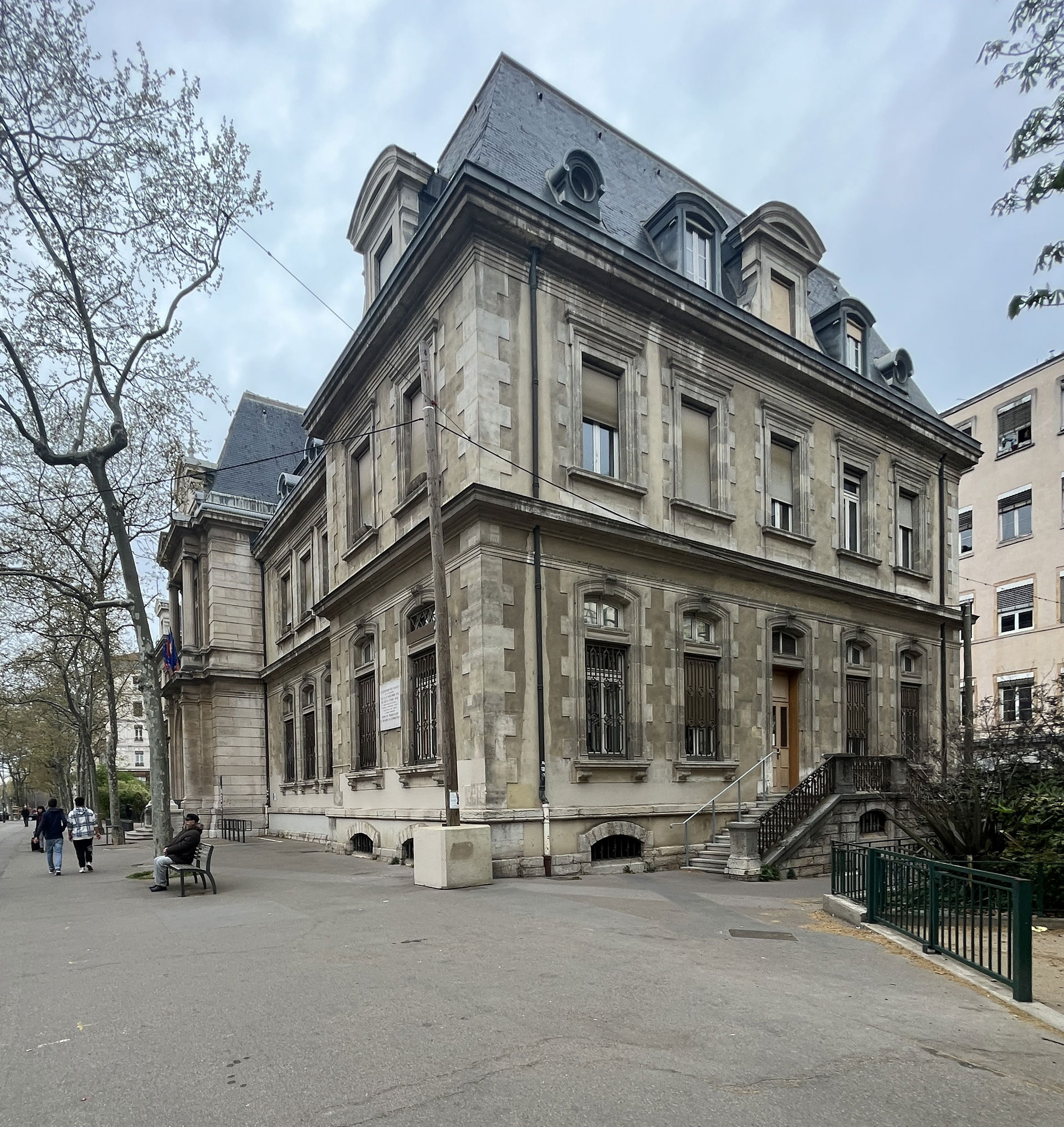 4th Arrondissement view 1