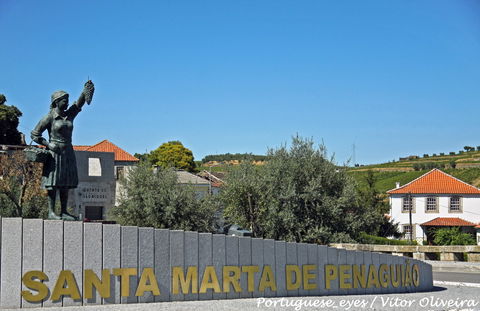 Santa Marta de Penaguião view 2