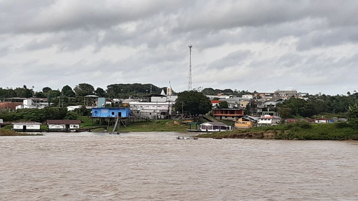 Alvarães district