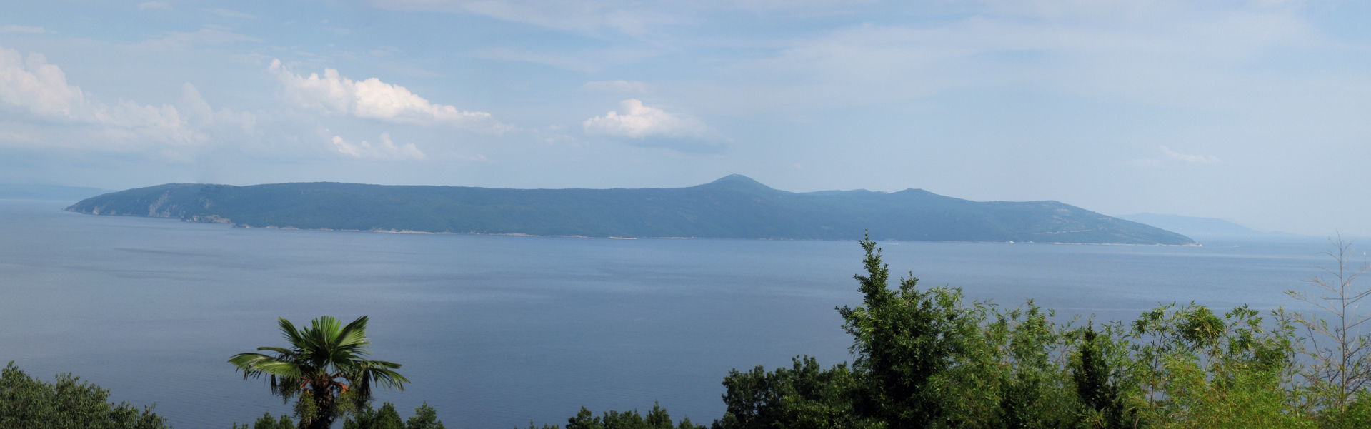 Cres, pogled iz Mošćenica