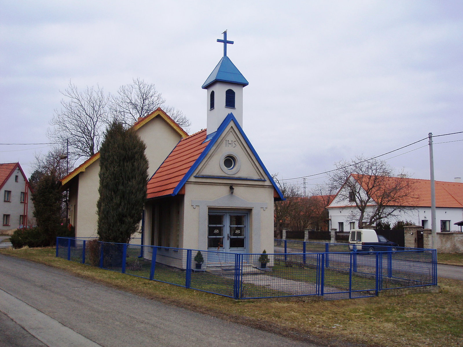 Lhotka district