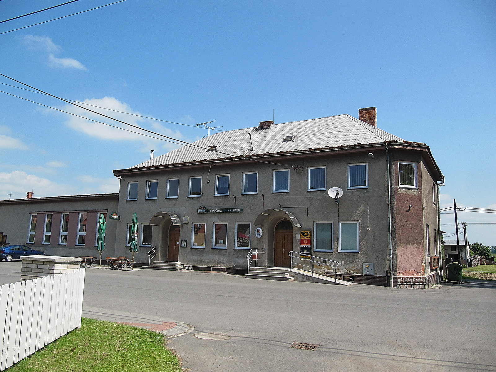 Hladké Životice district
