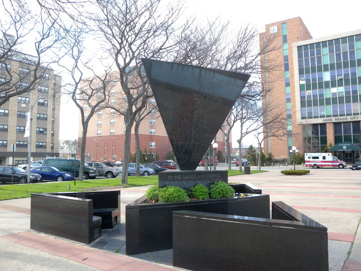 City of Long Beach district