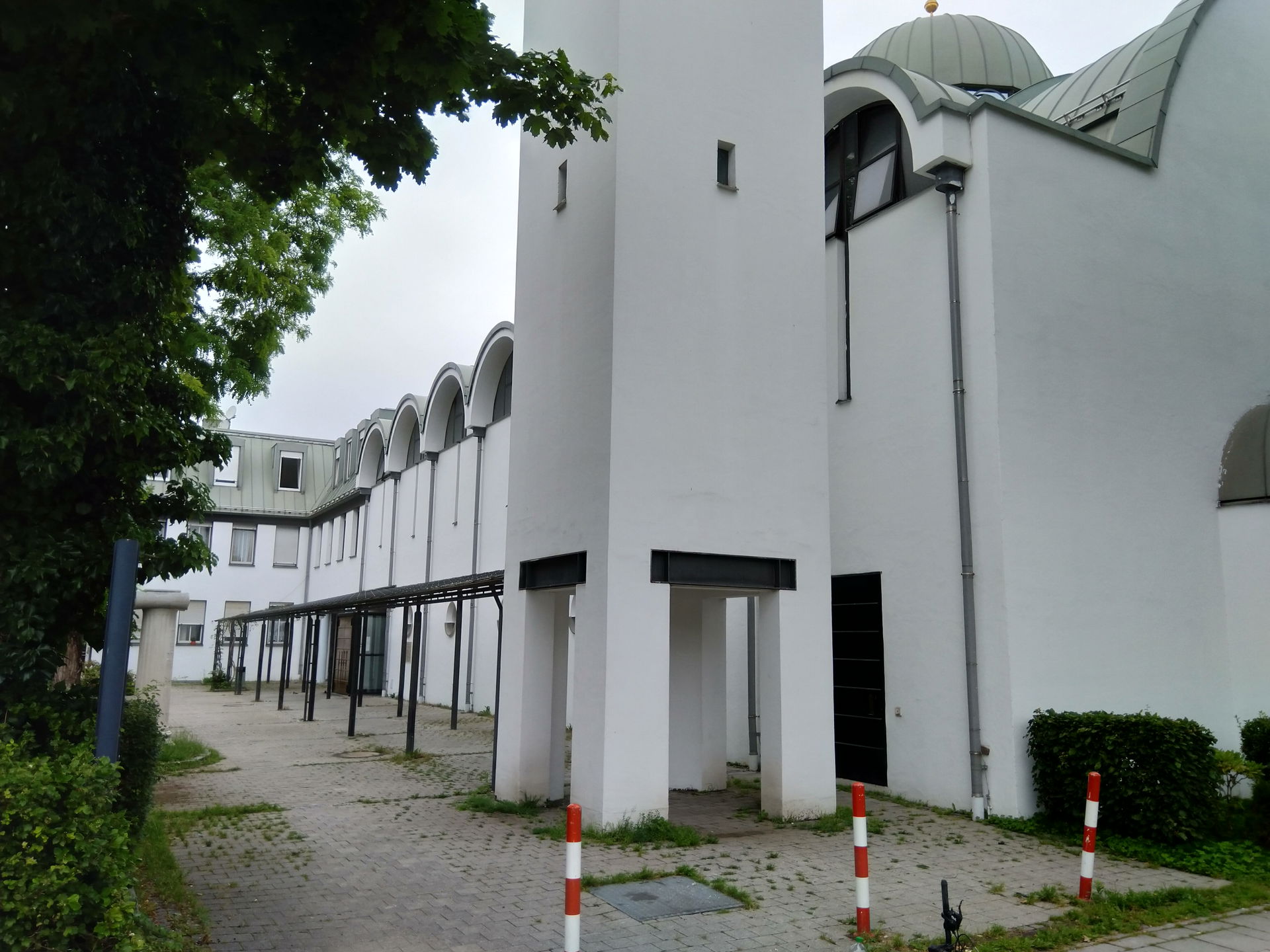 Schwabing-Freimann view 2