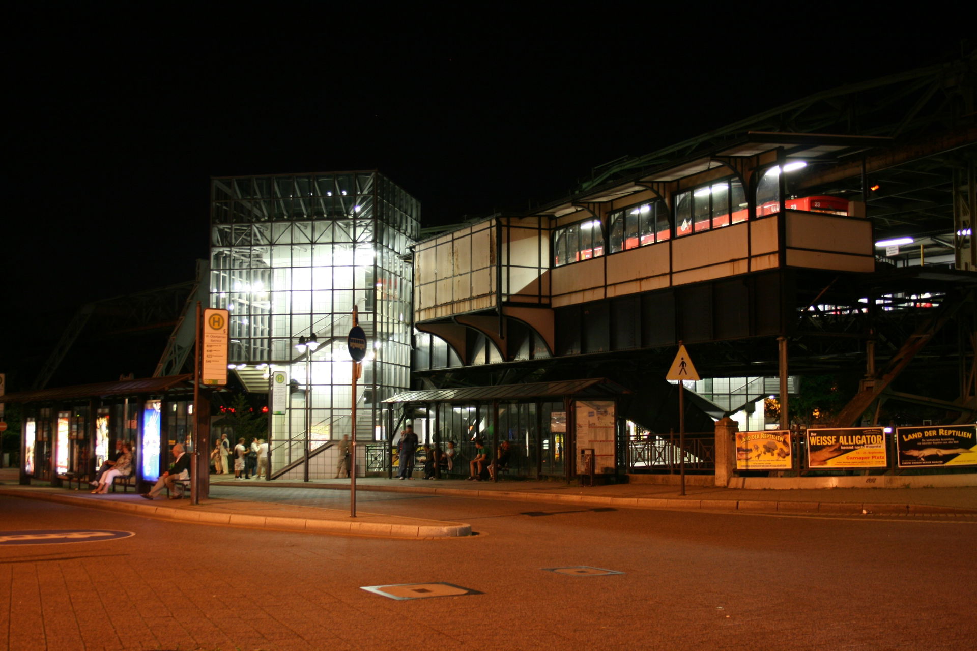 Schwebebahnstation Oberbarmen in Wuppertal