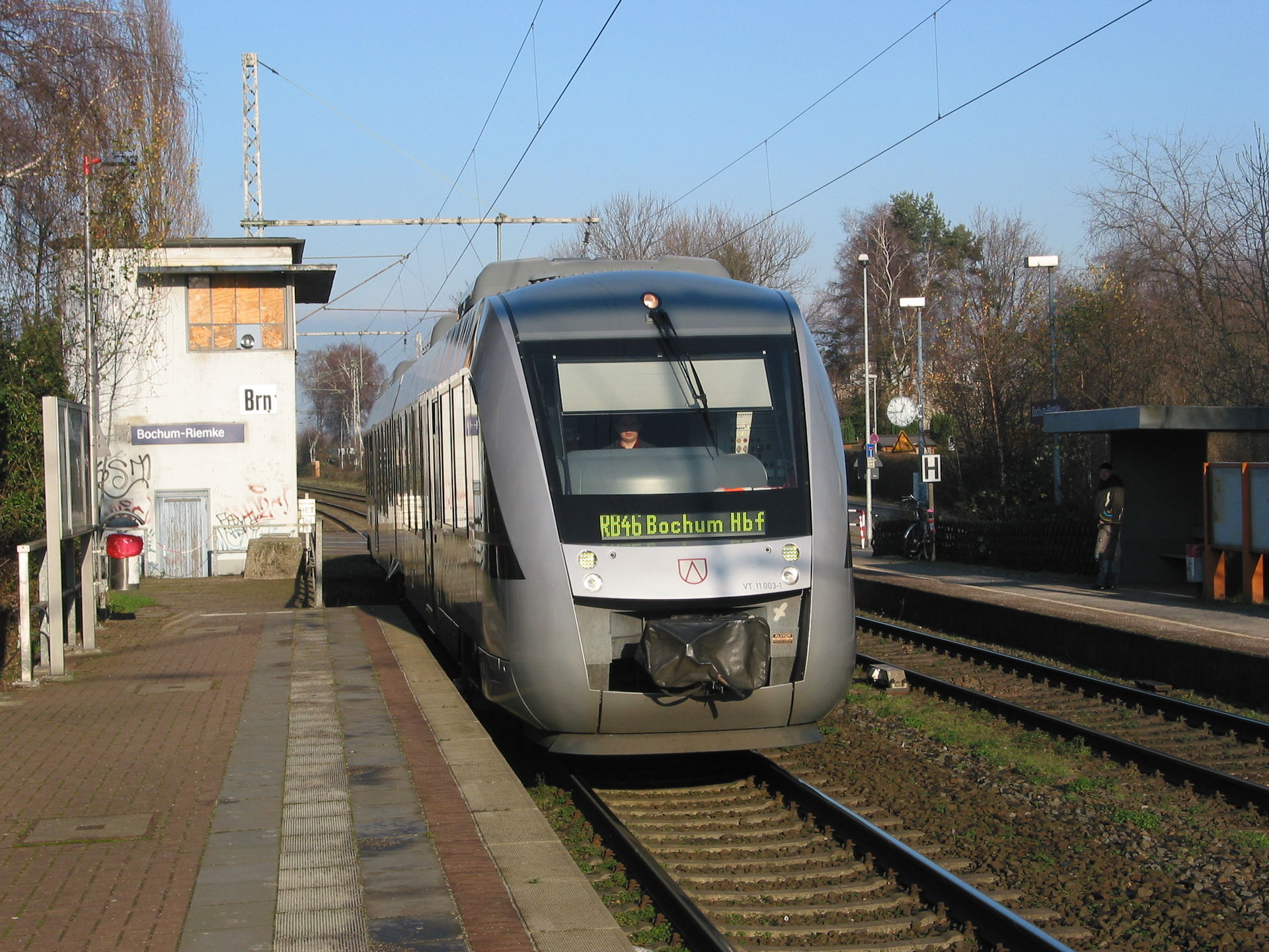 Die Glückauf-Bahn (VT 11 003 = 648 330-9 und 648 830-8) in Boch…