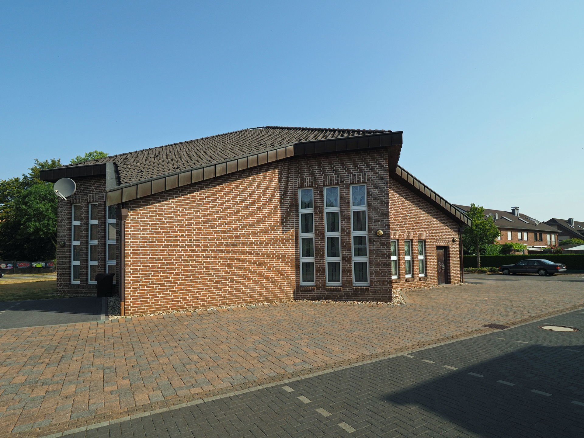 Krefeld-Fischeln view 3