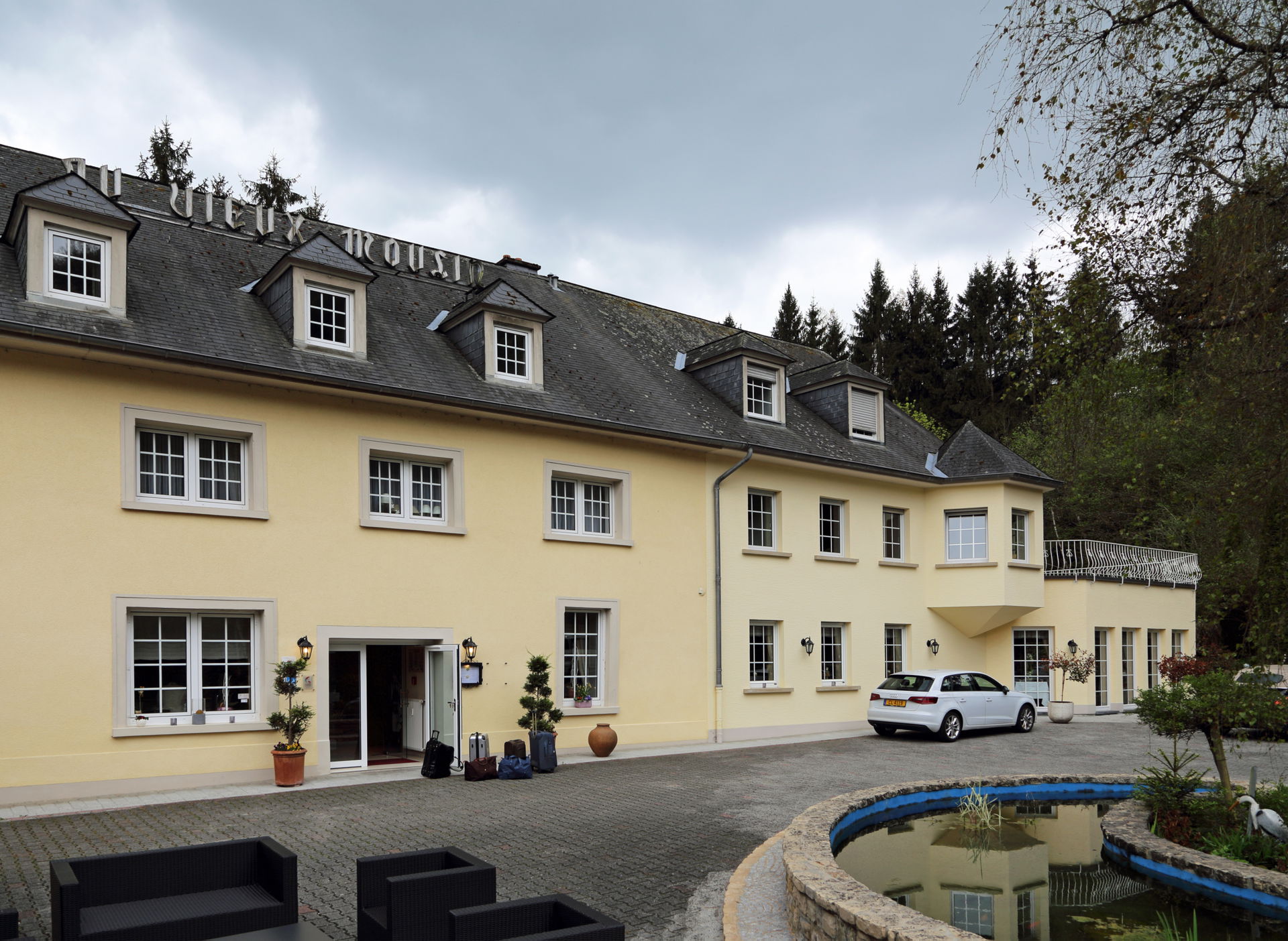 Lauterborn view 3