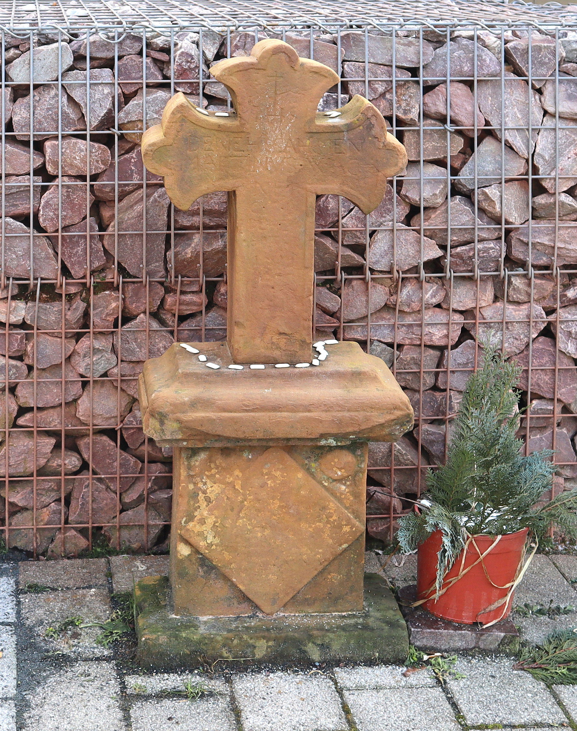 Wayside cross near Oberstraße 50 in Trier-Ehrang, Germany.