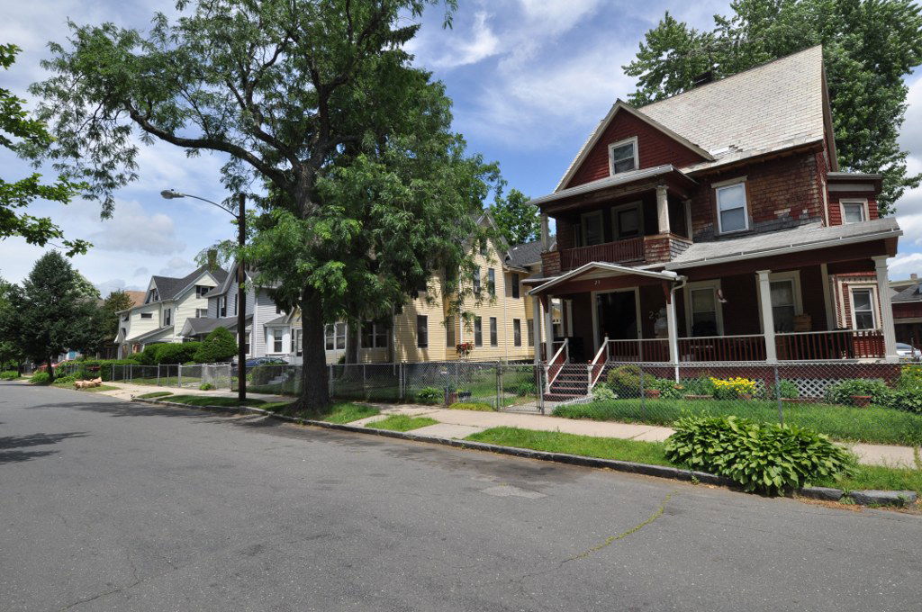Street view of Yale Street in the McKnight neighborhood of Spri…