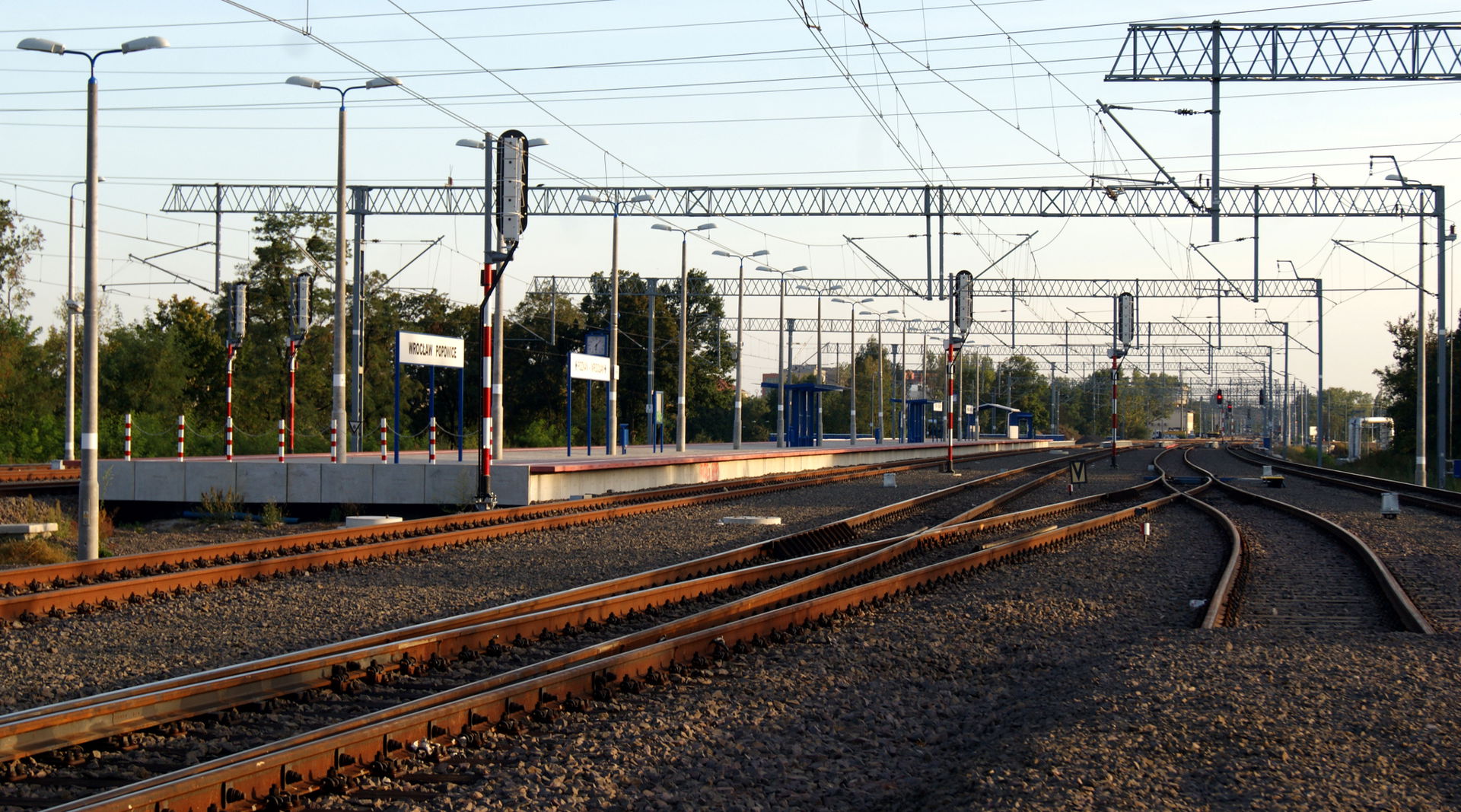 Stacja Wrocław Popowice, widok w kierunku Wrocławia Głównego