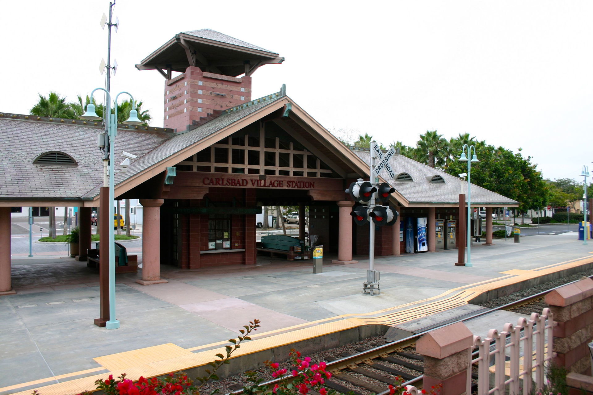 Carlsbad Village (NCTD station)
Object location33° 09′ 39.29″ …