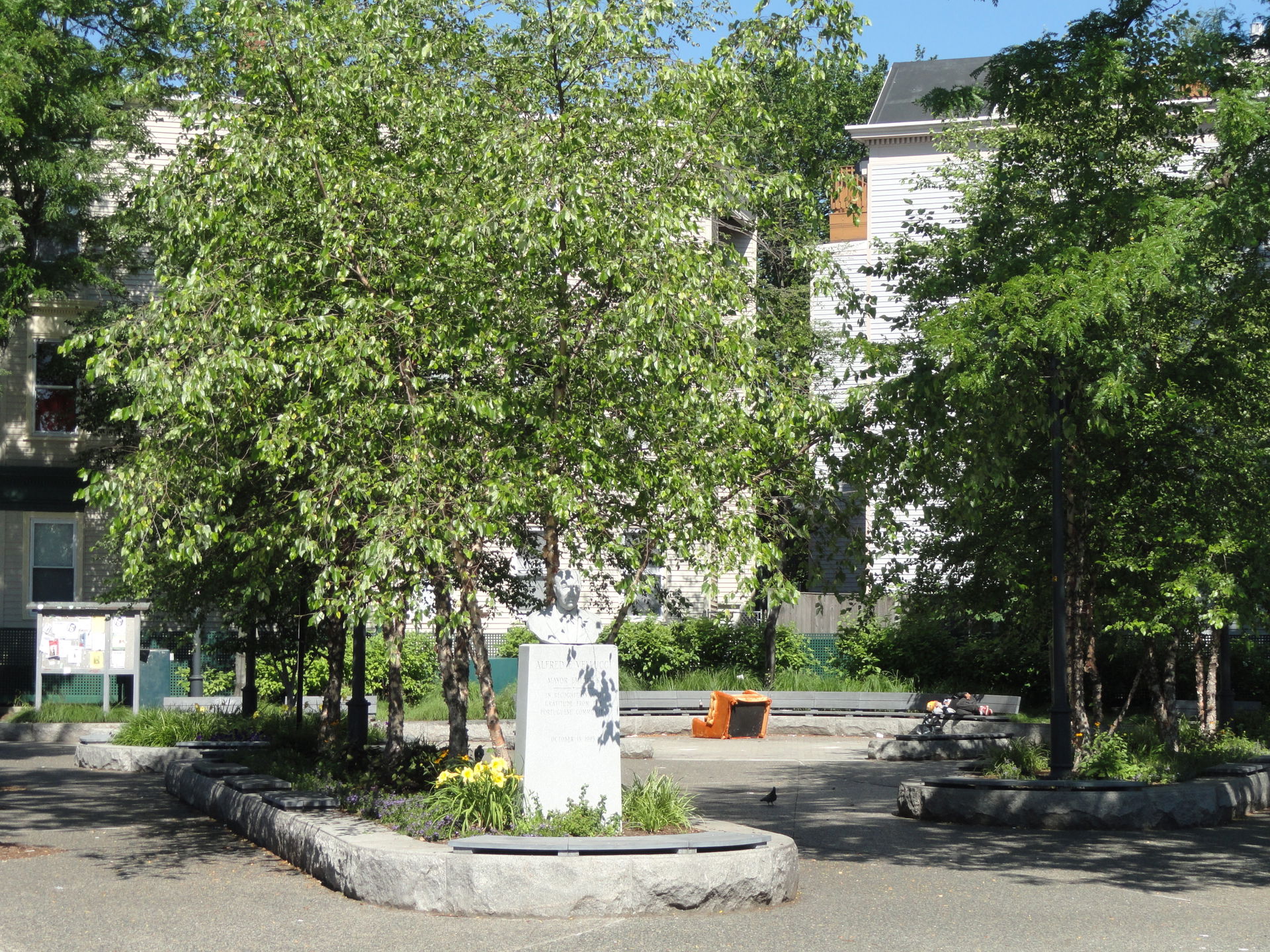 Vellucci Plaza, Inman Square, Cambridge, Massachusetts, USA.