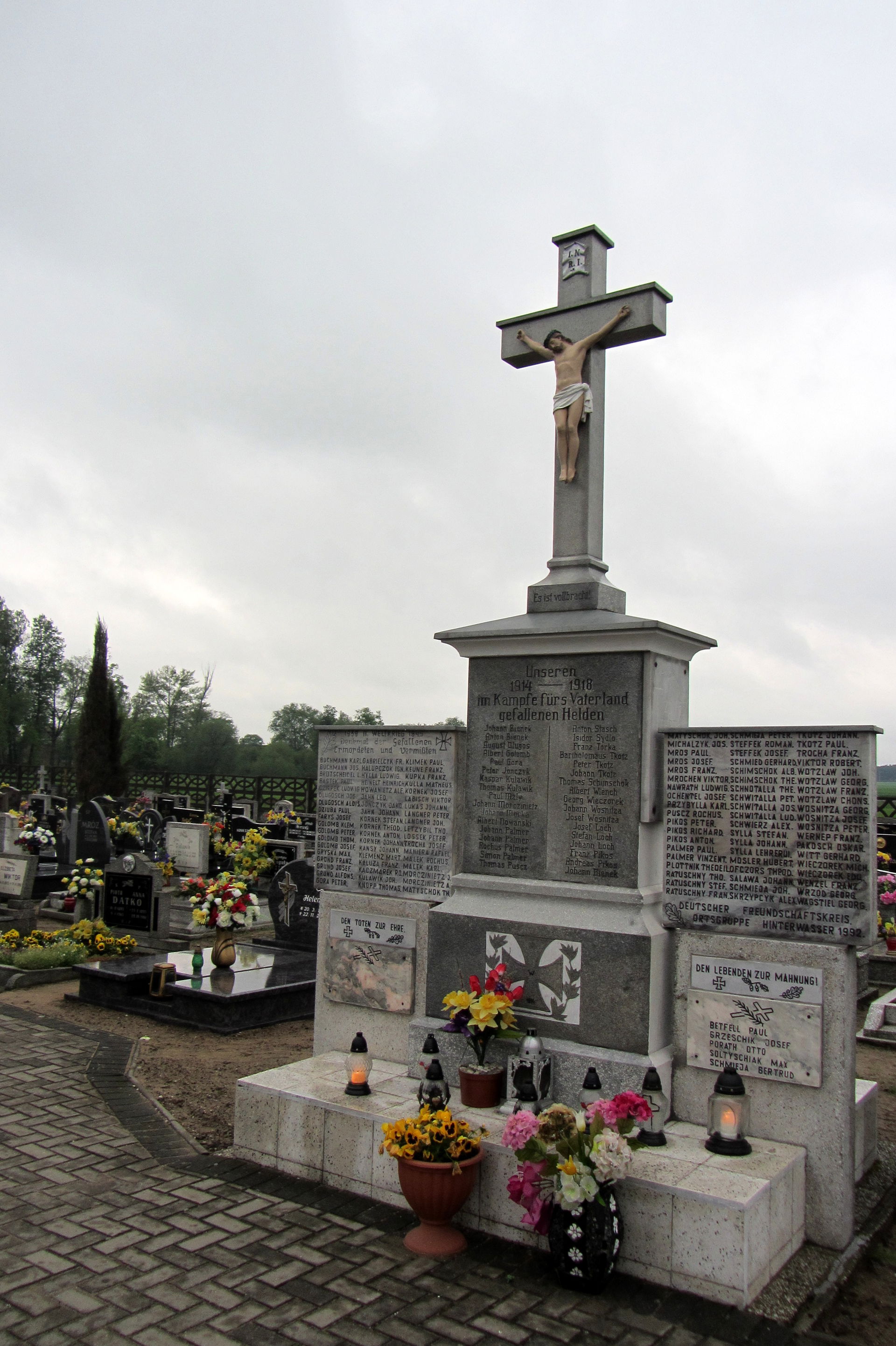 Das Gefallenendenkmal in Zawada
