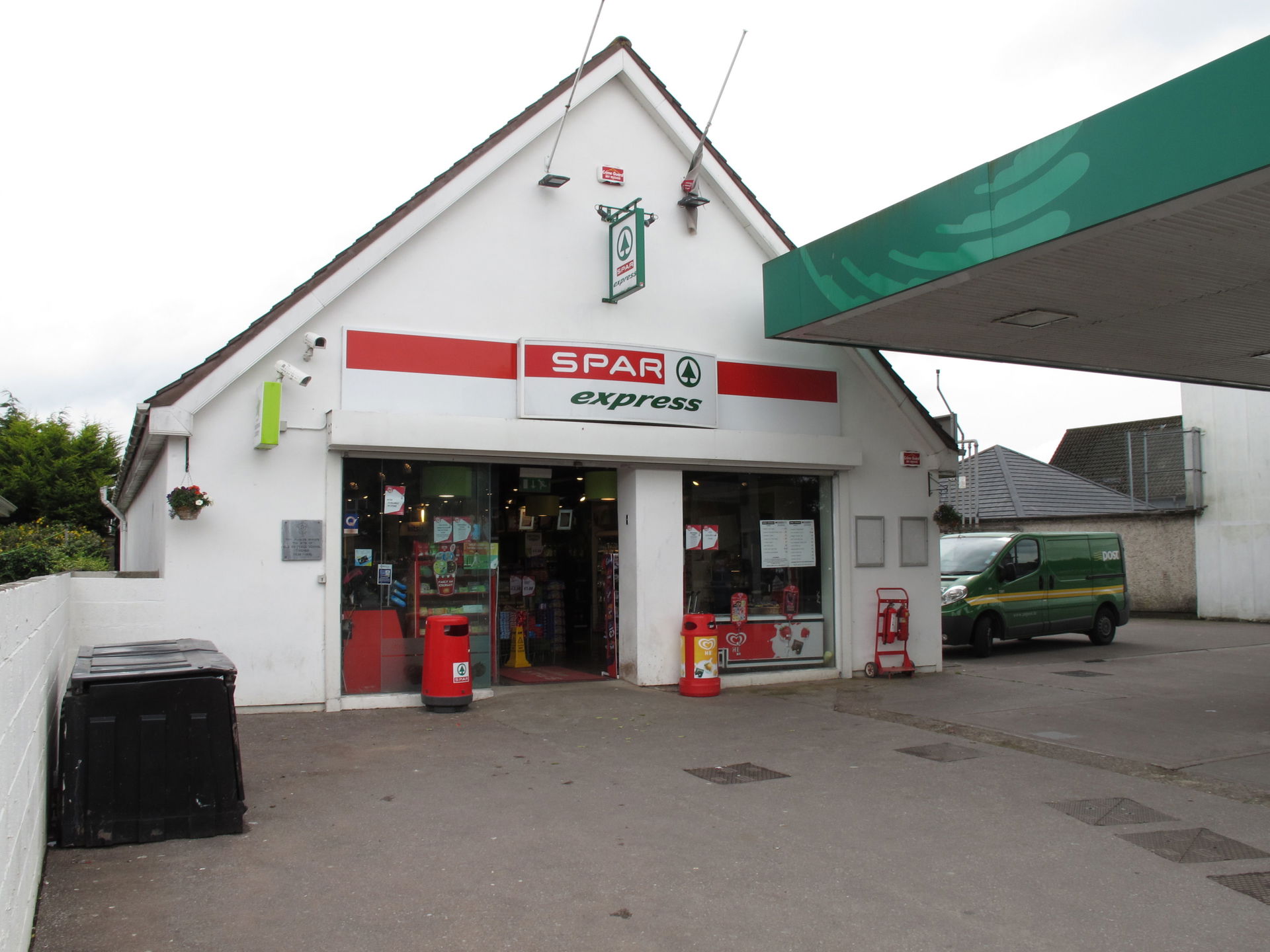 Convenience store, Togher