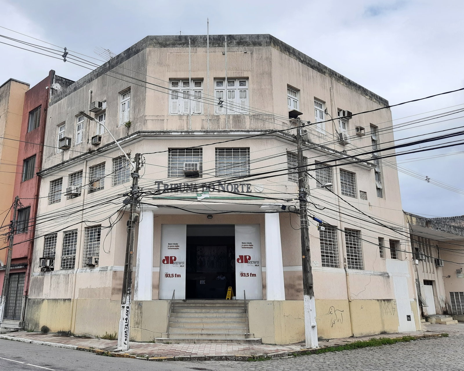 Ribeira district