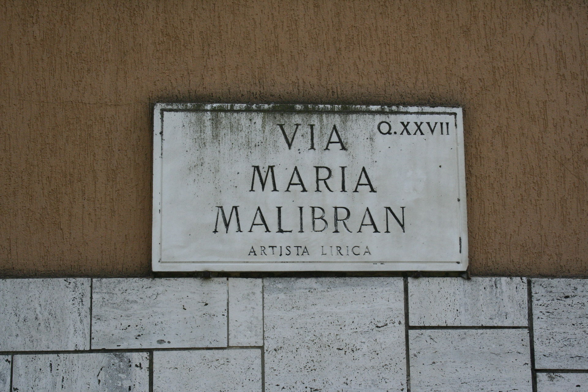 Municipio XIII view 5