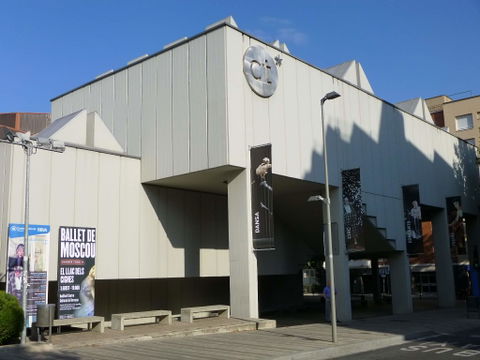 Centre view 2