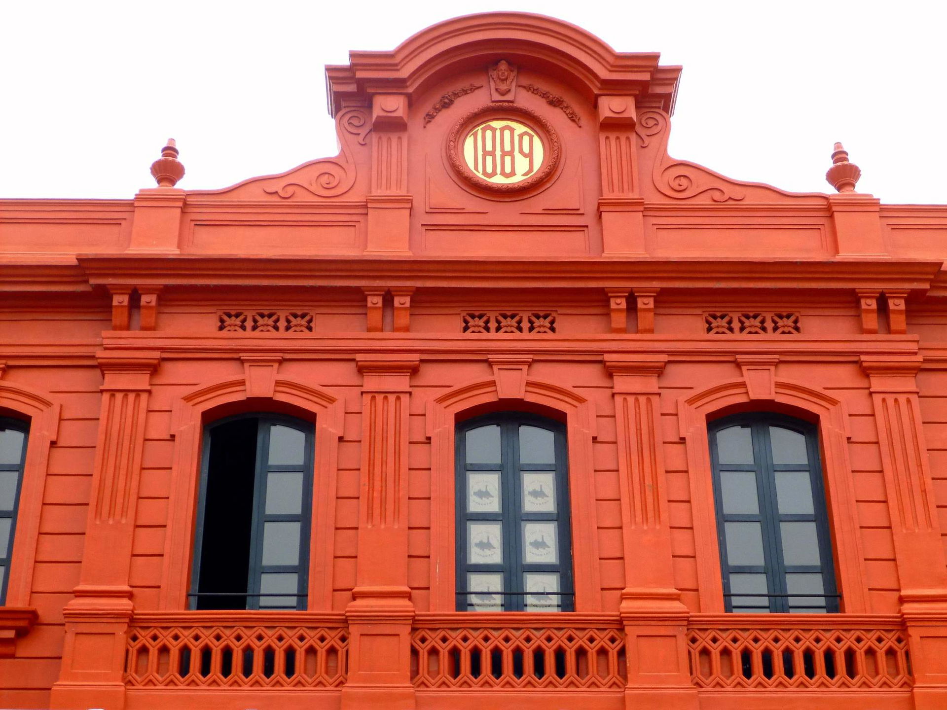 Centre view 4