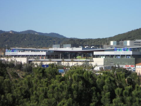 Centre view 3