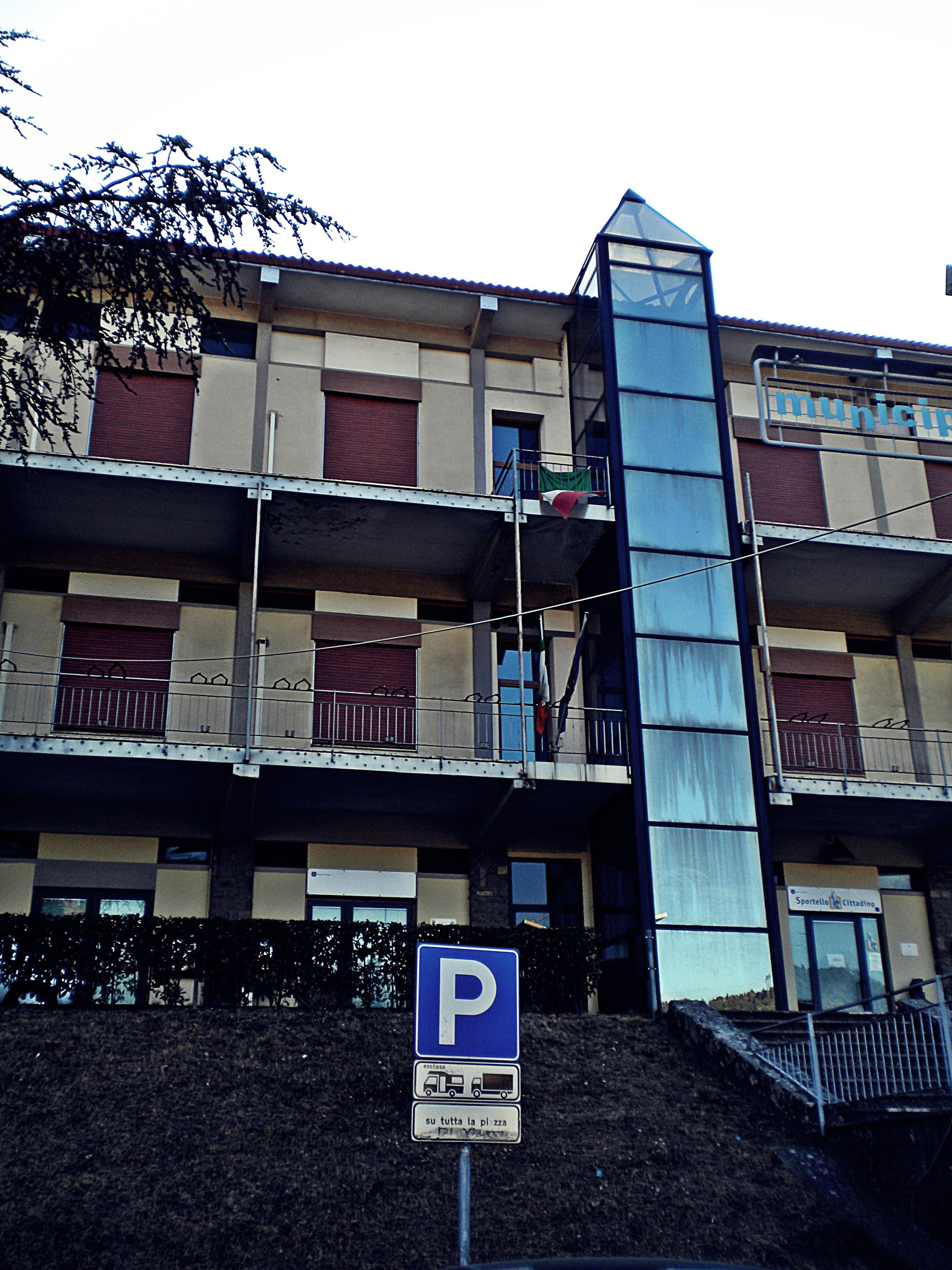 Municipio 6 view 2