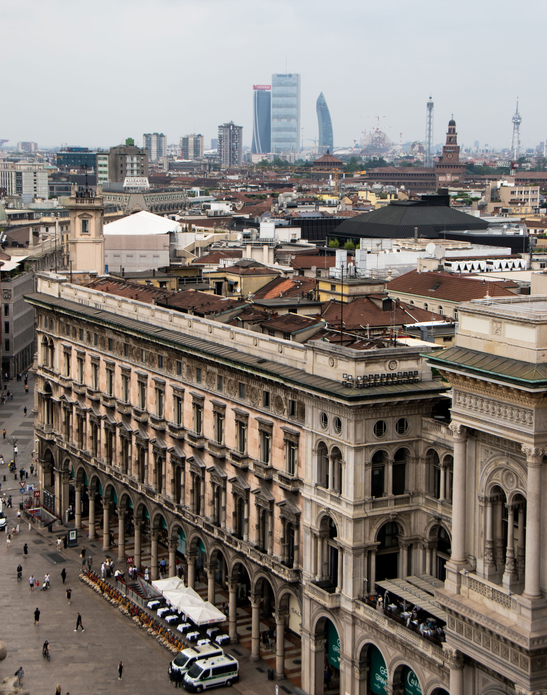 Municipio 8 view 3