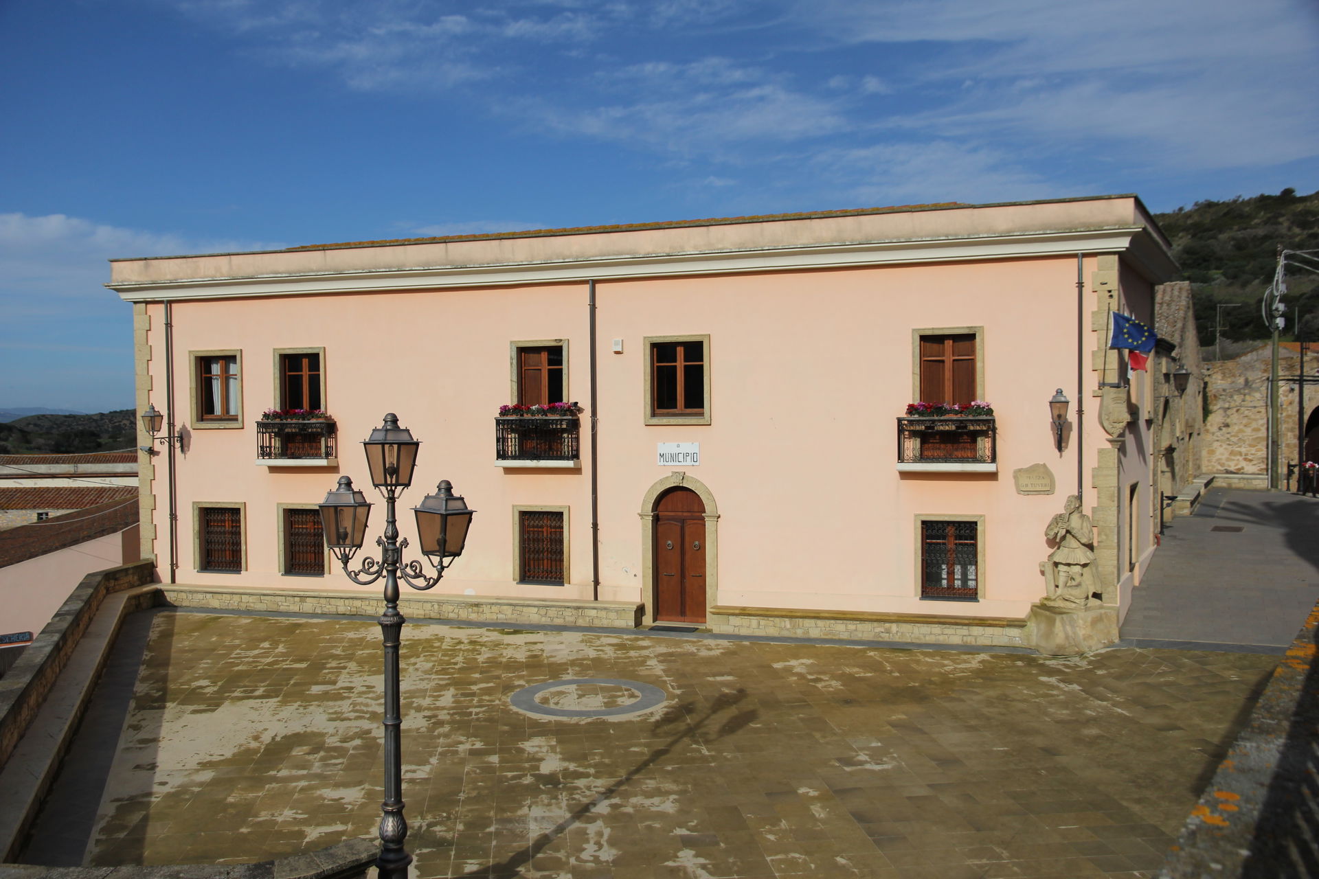 Municipio 8 view 2
