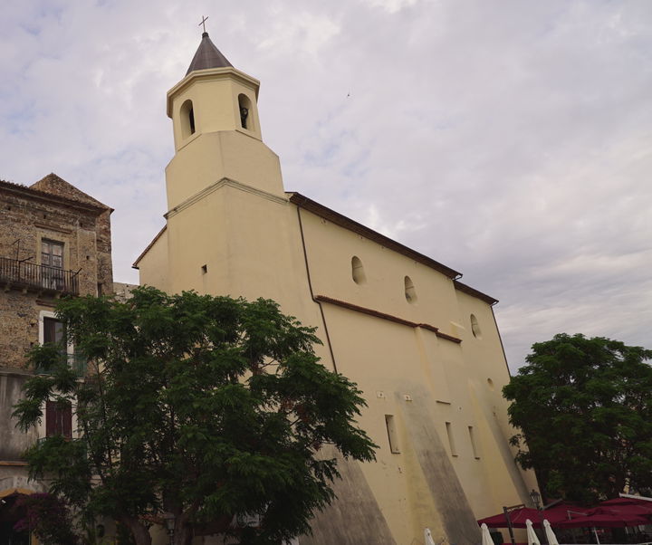 San Nicola district