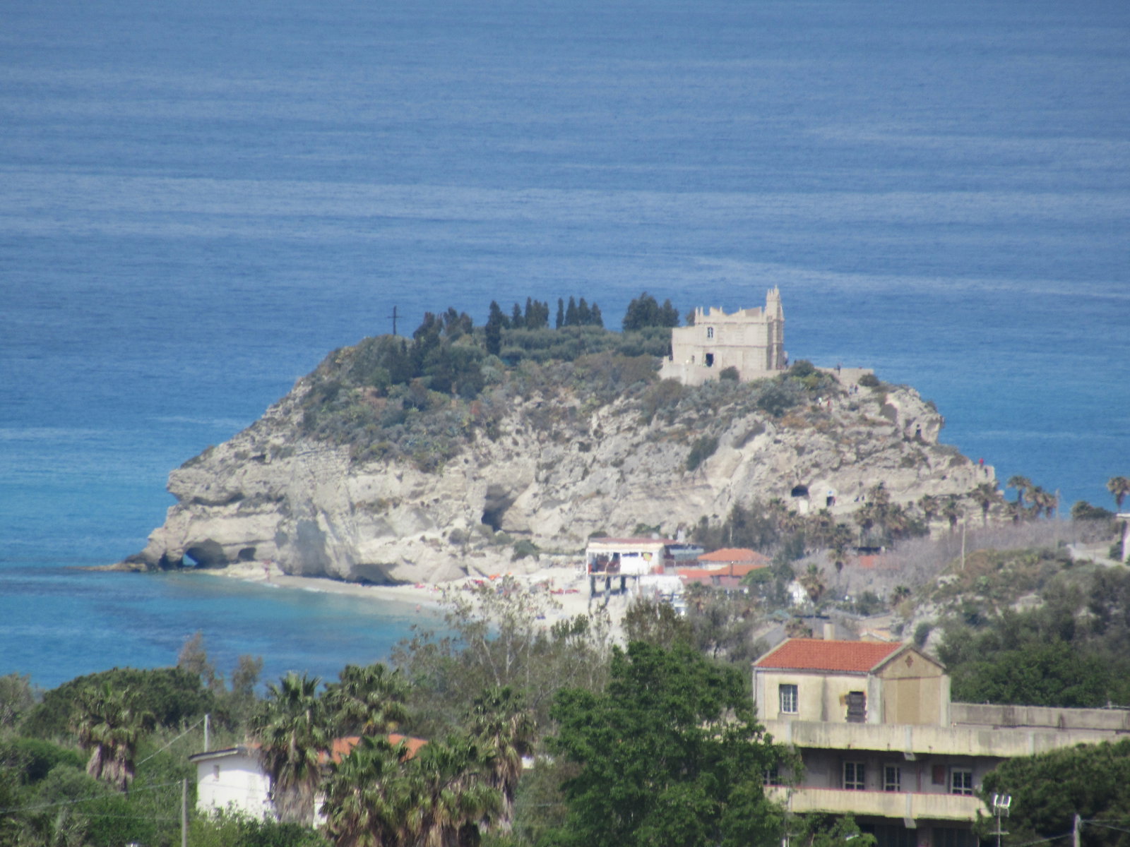 Santa Domenica district