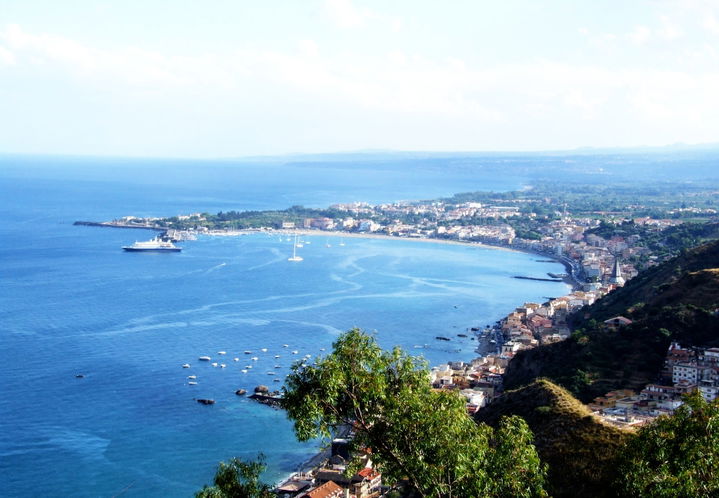 Giardini Naxos district