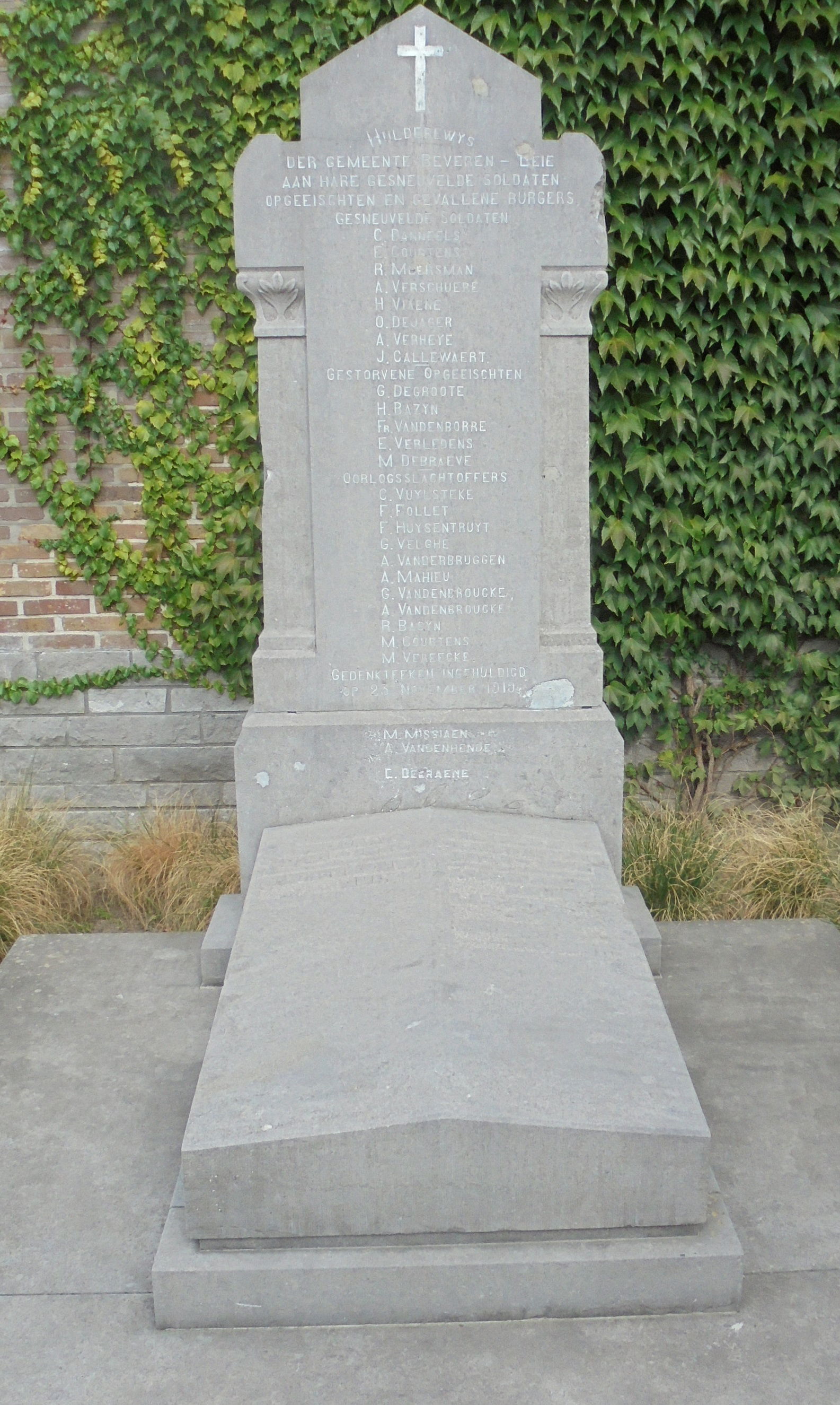 Oorlogsmonument - Kerkplein - Beveren-Leie - Waregem - West-Vla…