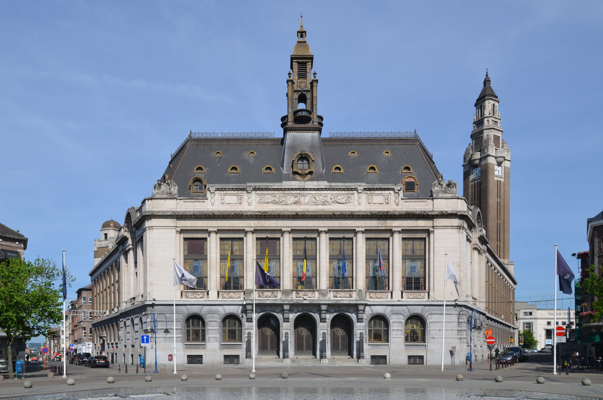 Town hall and belfry of Charleroi - vue from the Charles II Squ…