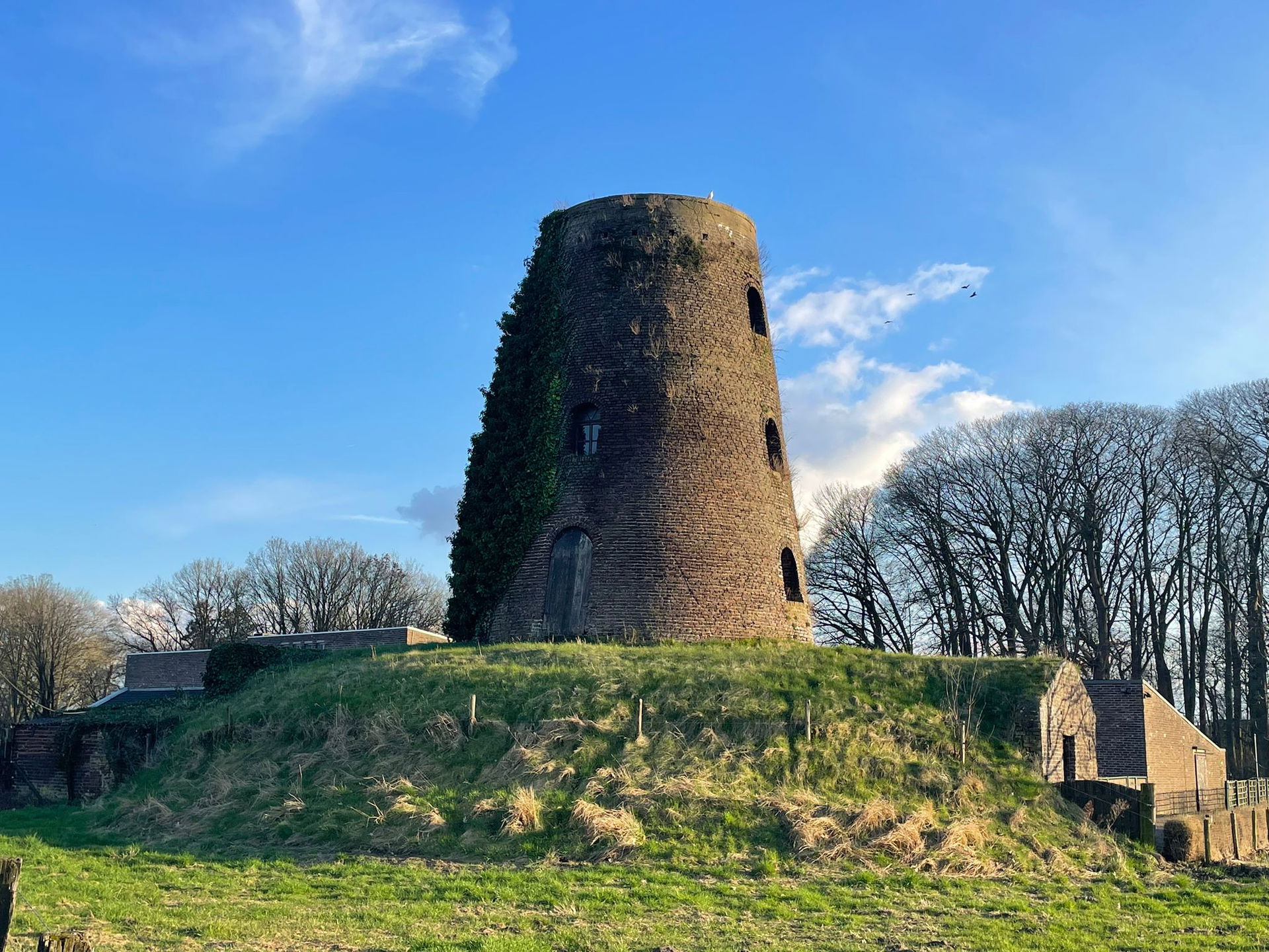De oude molen Dilsen.