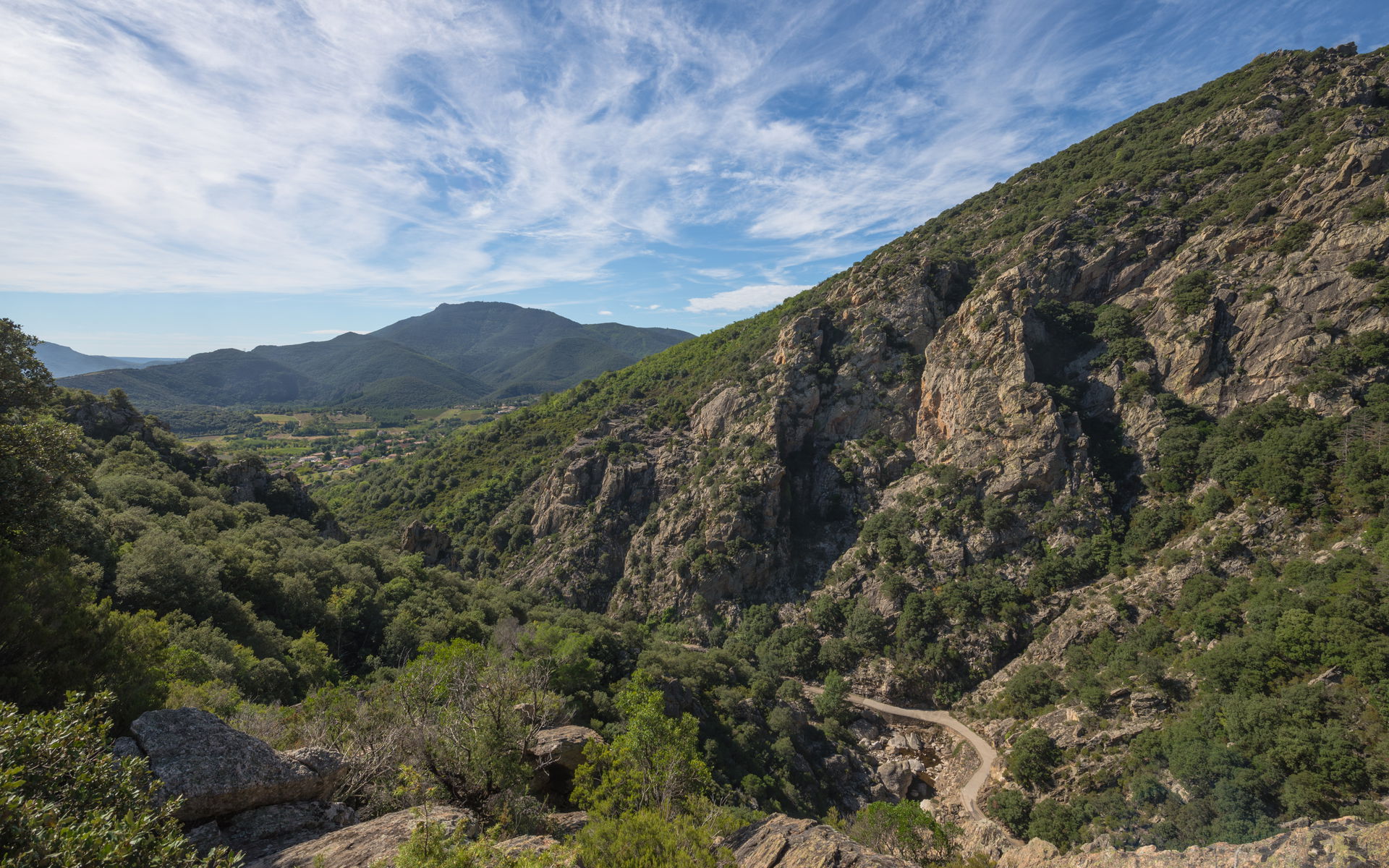 The Southern end of the Gorges d'Héric, at above on the right t…