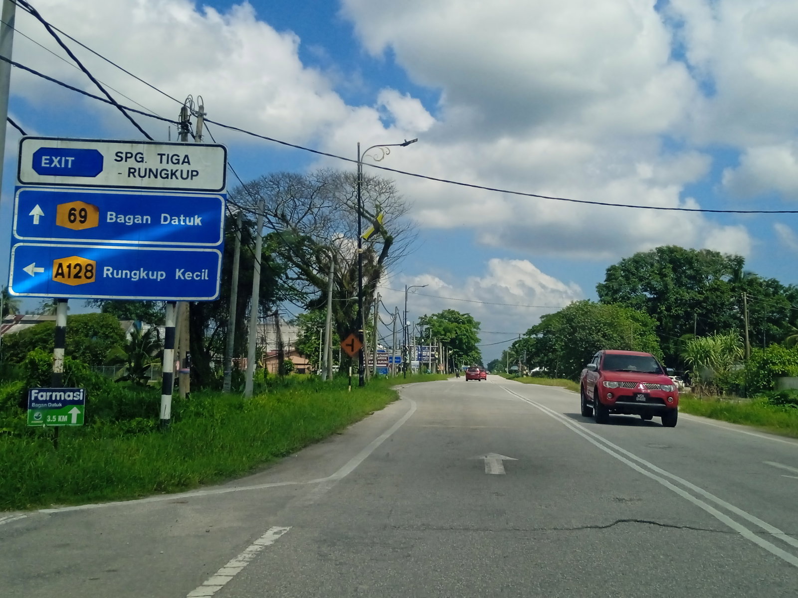 Kampung Simpang Tiga district