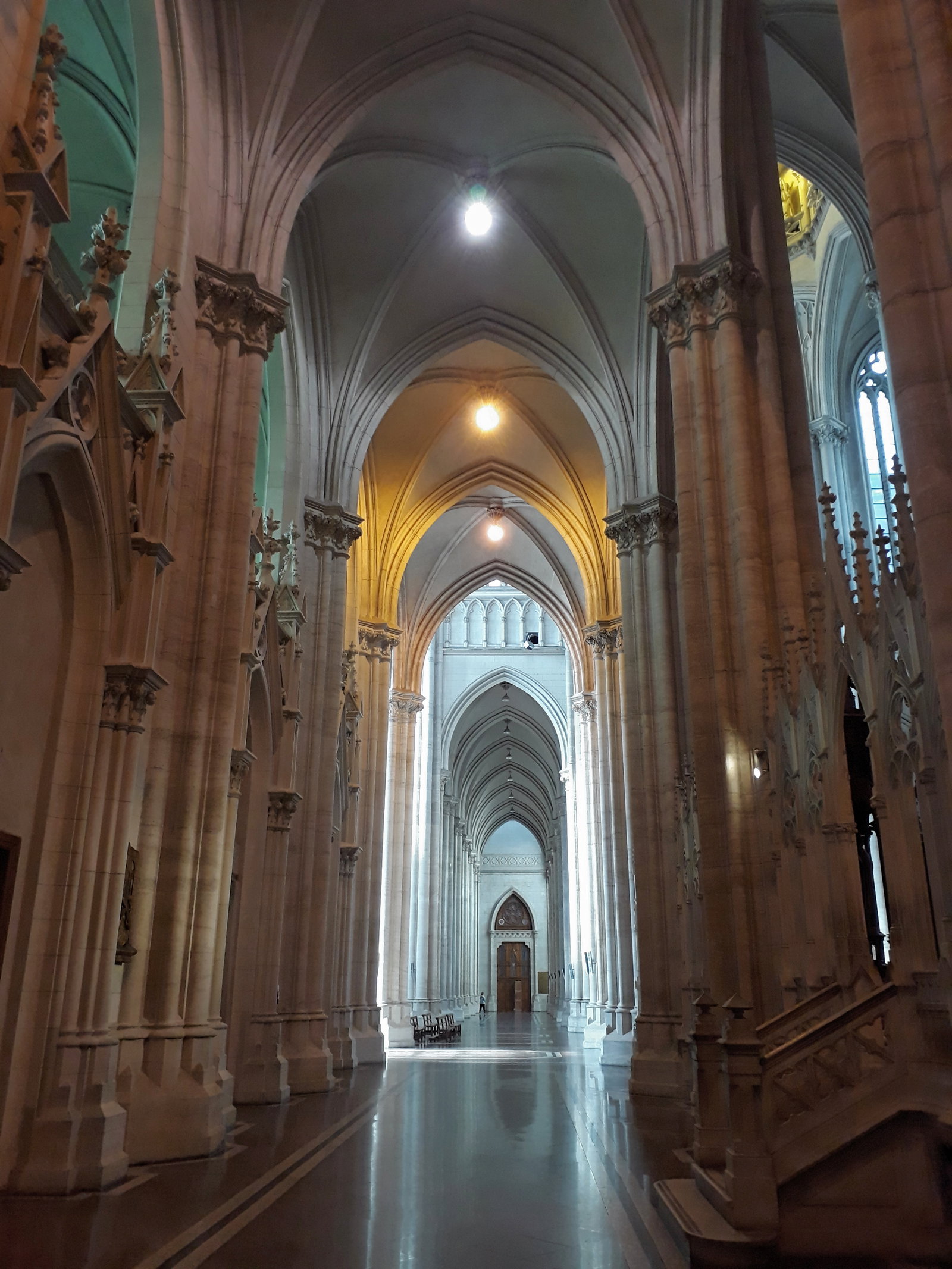 Nave de la Plata district