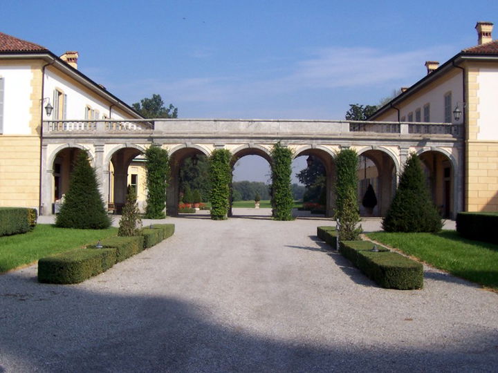 Agrate Brianza district