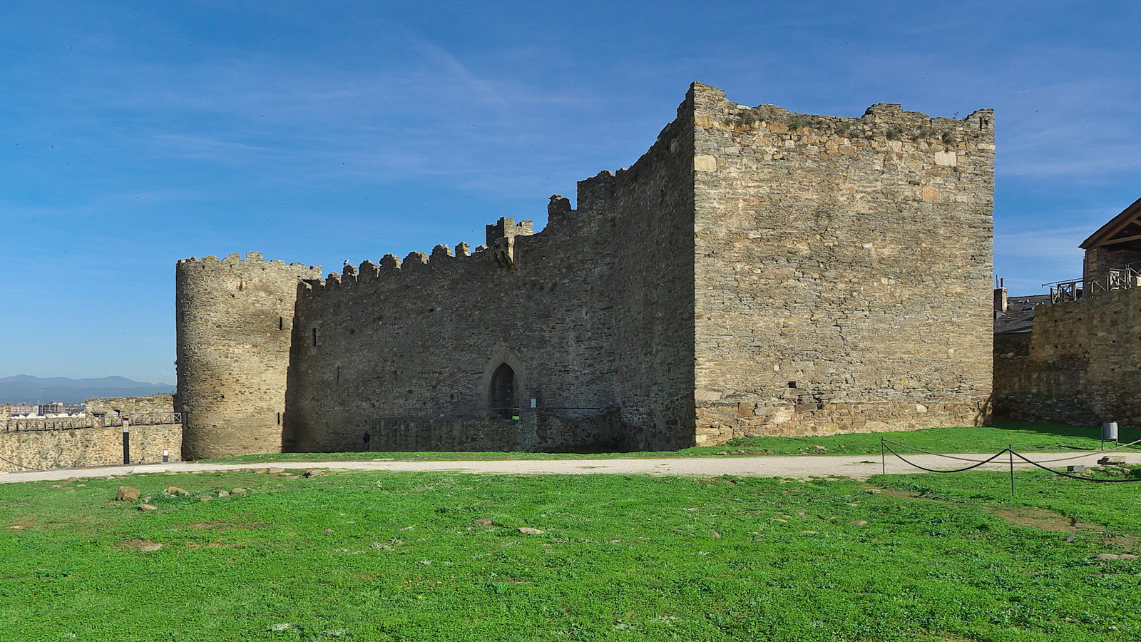 El Castillo district