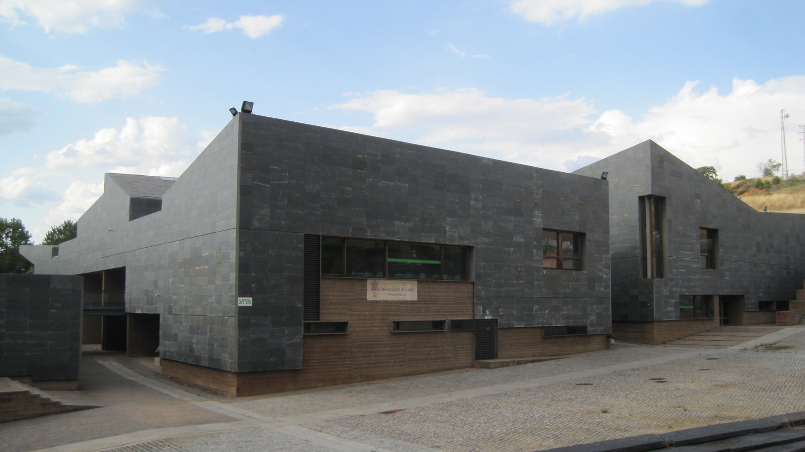 Universidades district
