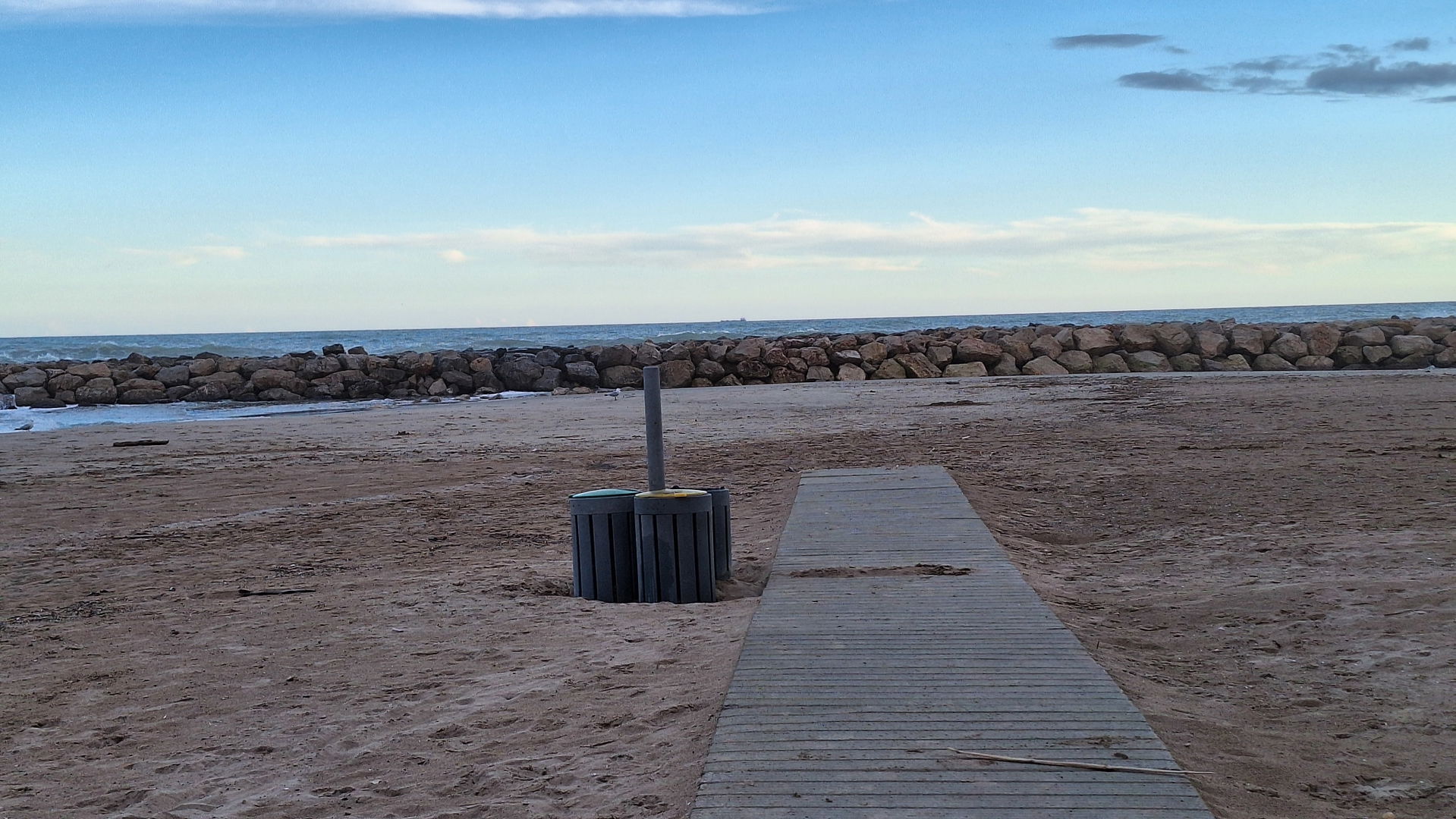 Prat de Vilanova view 3