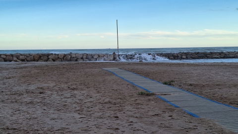 Prat de Vilanova view 1