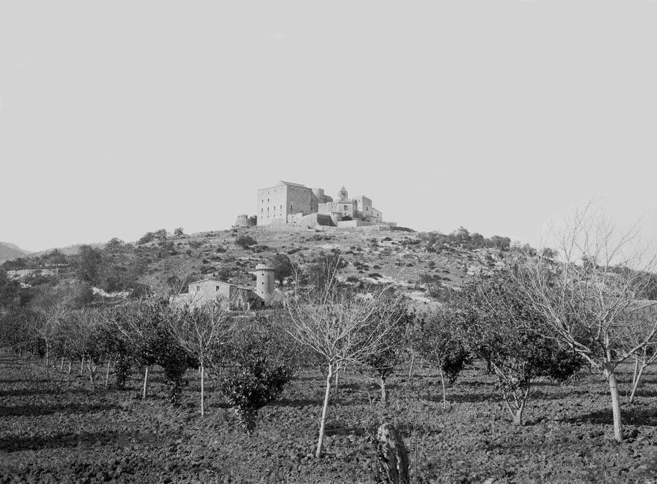 Centre view 3