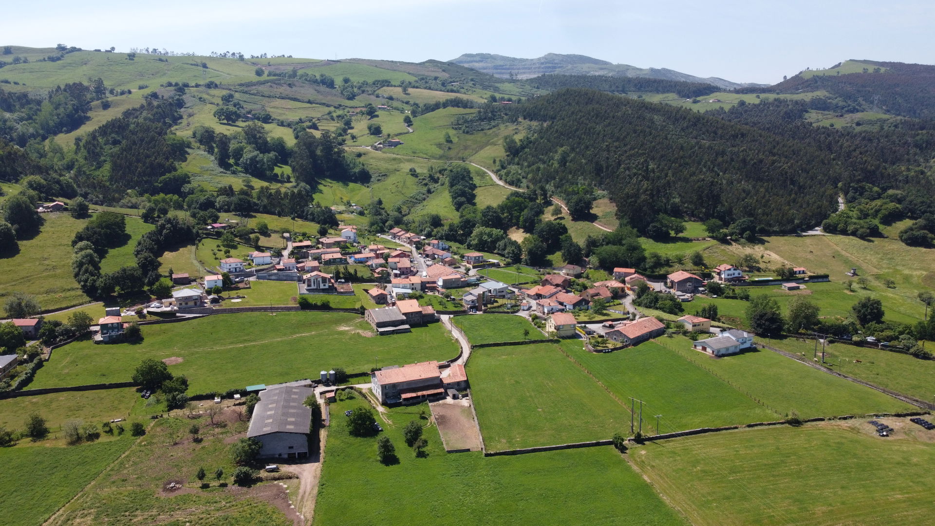Viérnoles view 1