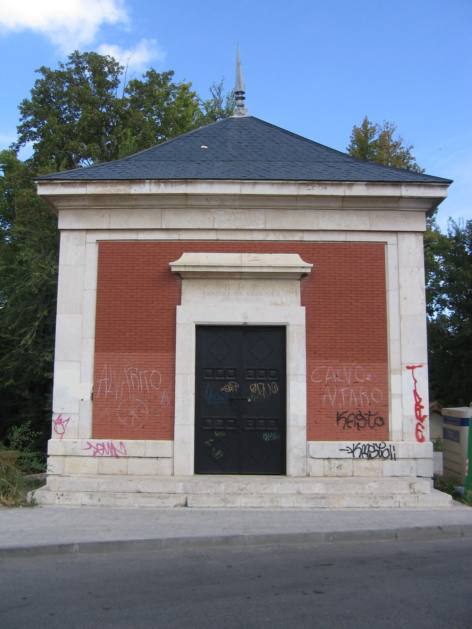 Las Aves district