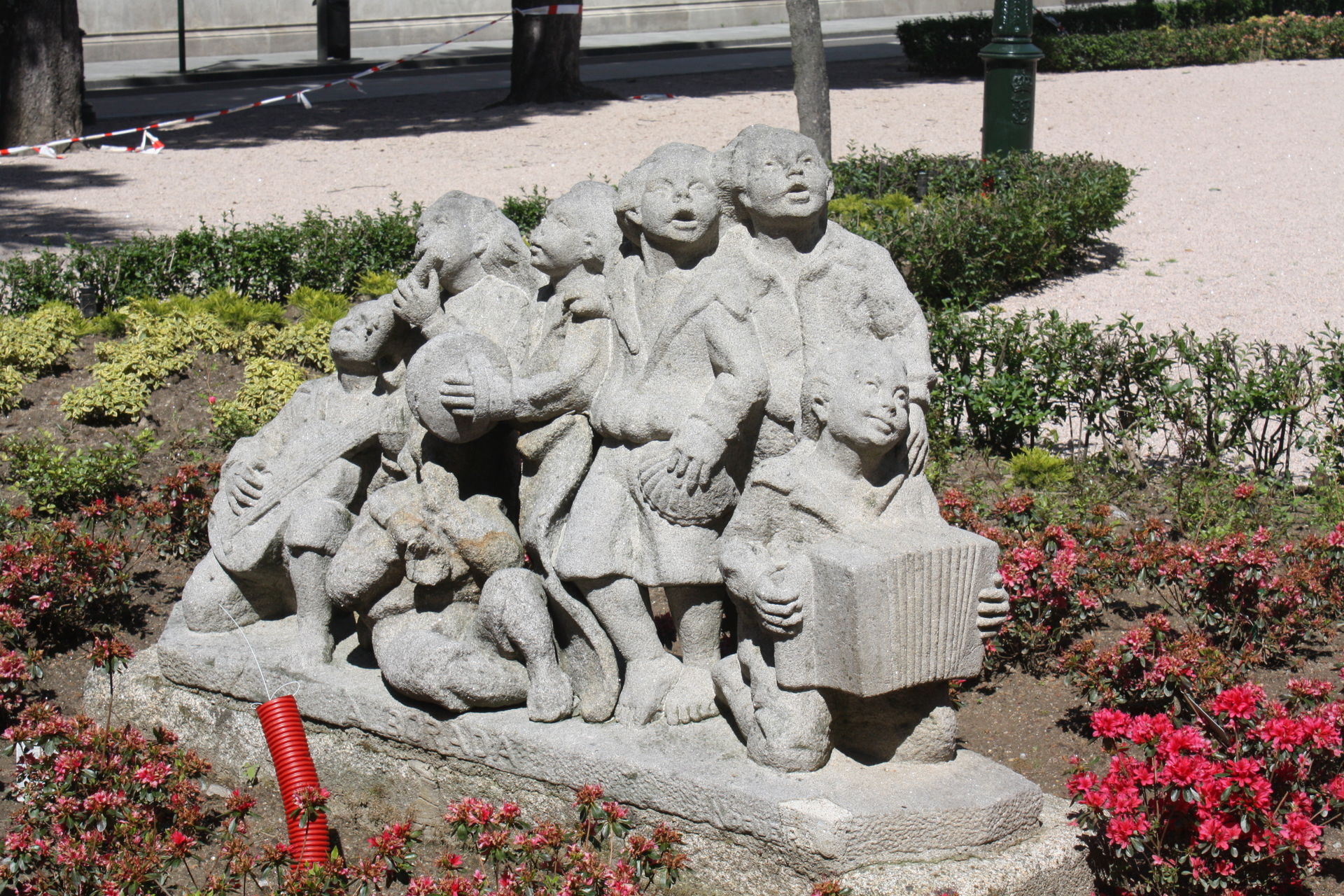 Alborada, estatua de Camilo Nogueira Martínez (A Alameda, Vigo).