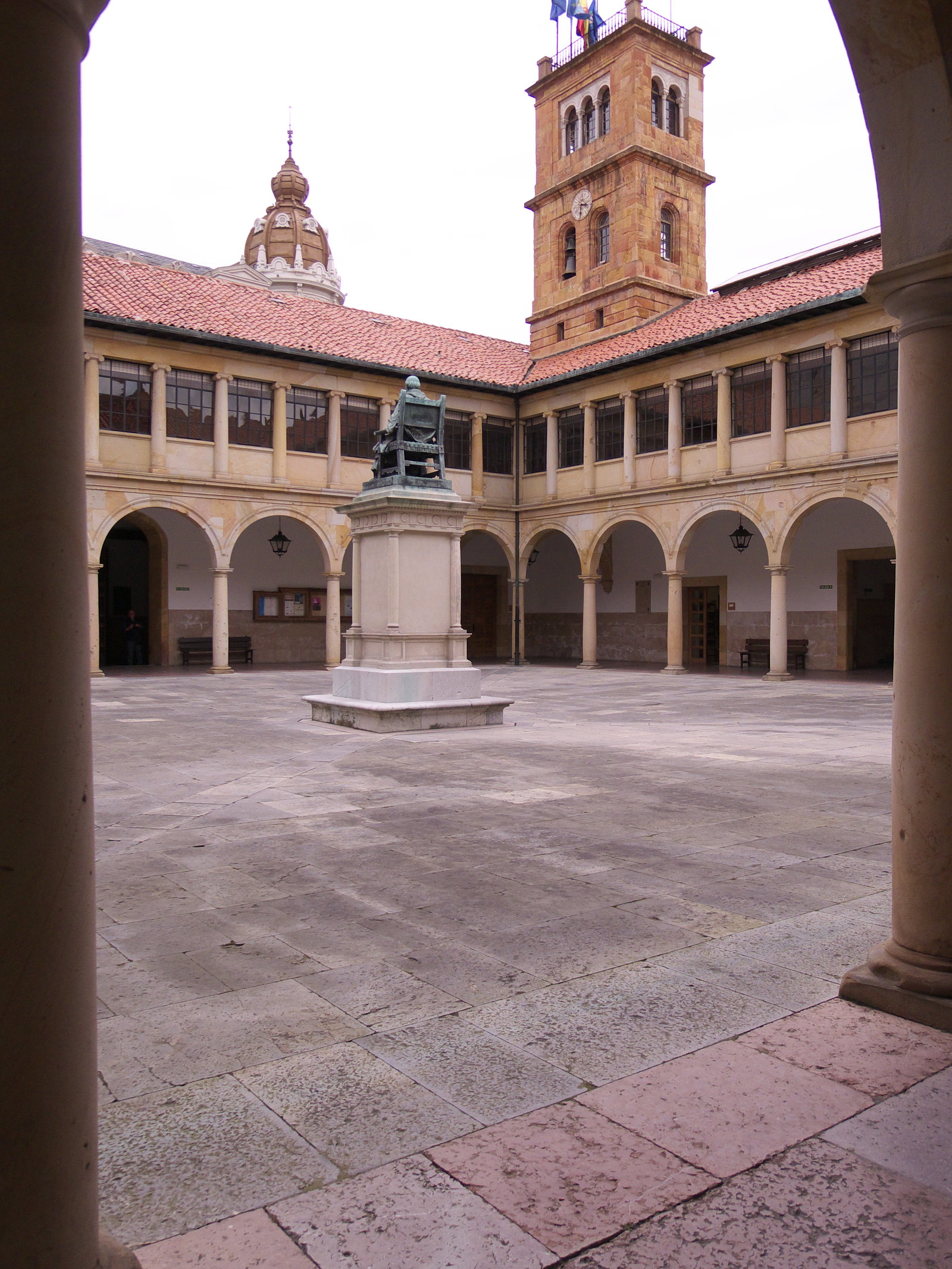Cespedes district