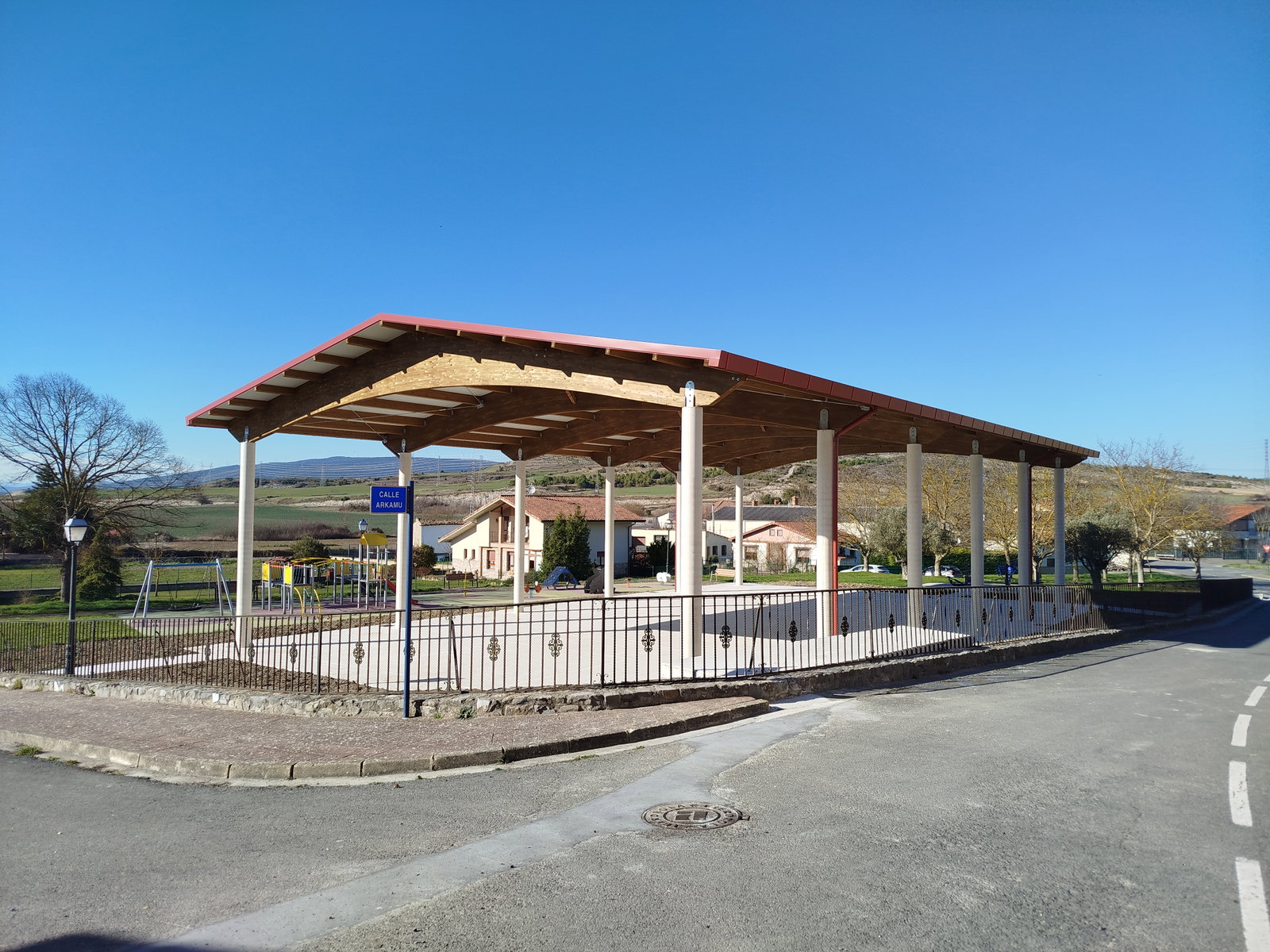 Ariñez district