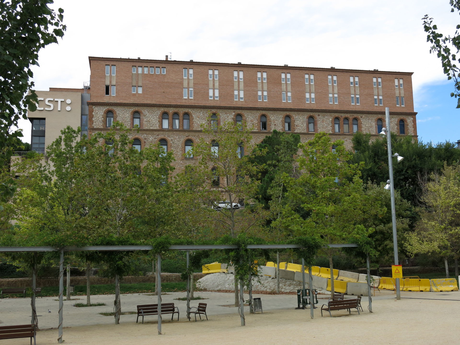 Hospital de Sant Llàtzer (Terrassa)