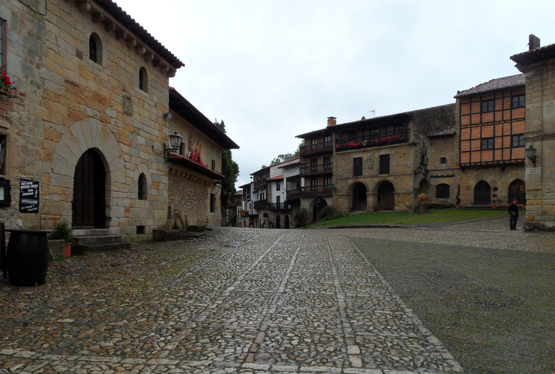 Calle del Mar view 1